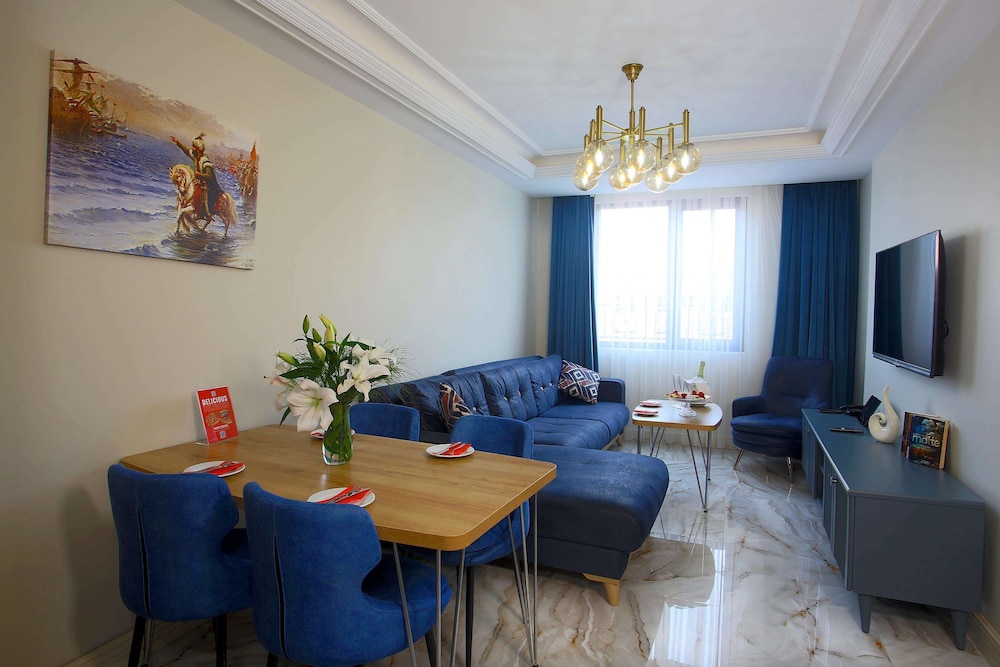 Princely Suites 24