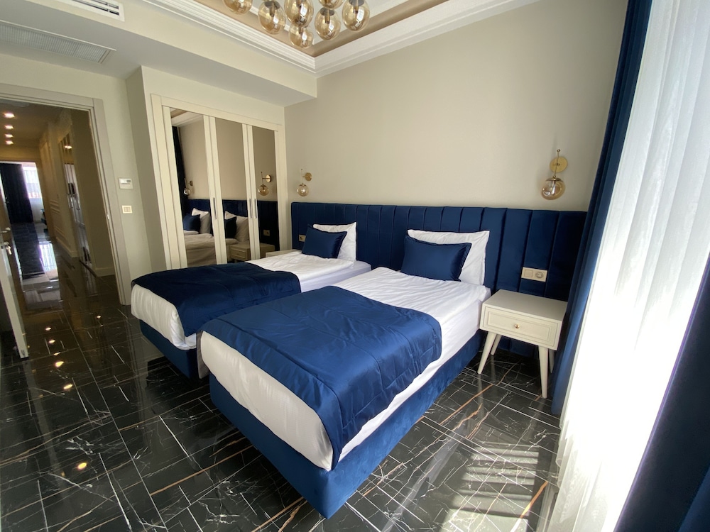 Princely Suites 5