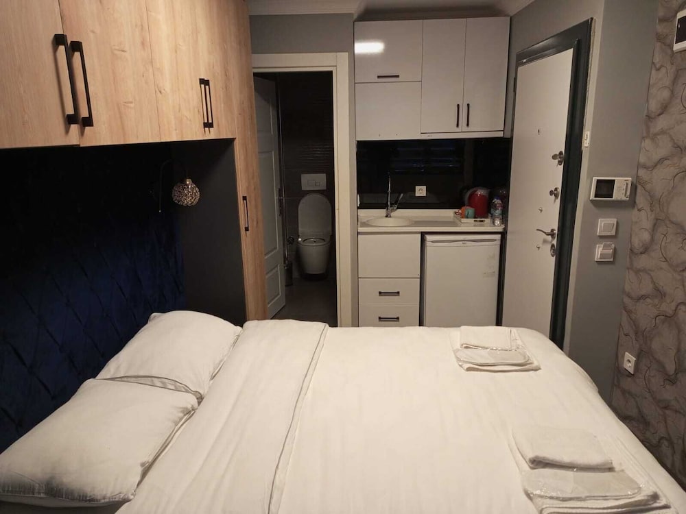 Middle Village Suite Hotel 10