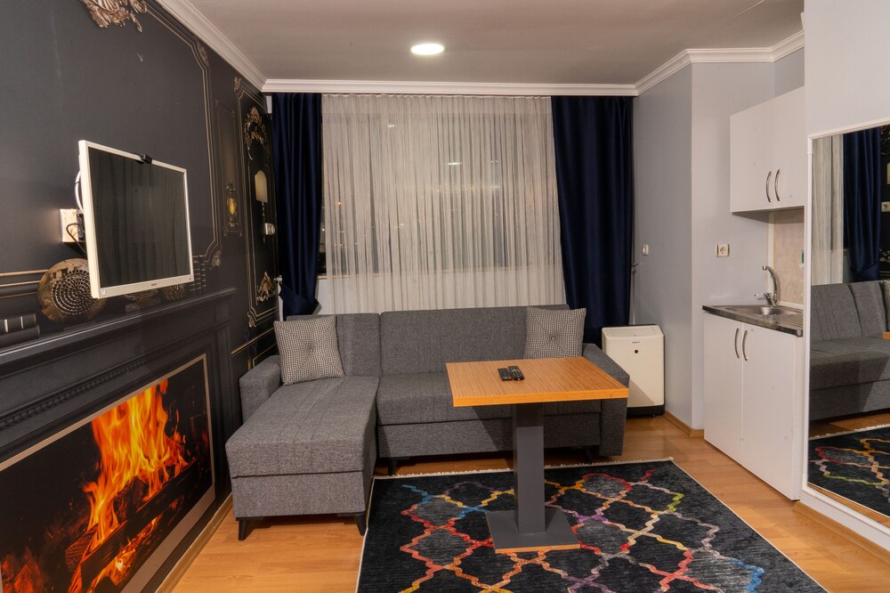 Heraldic Room Hotel 9