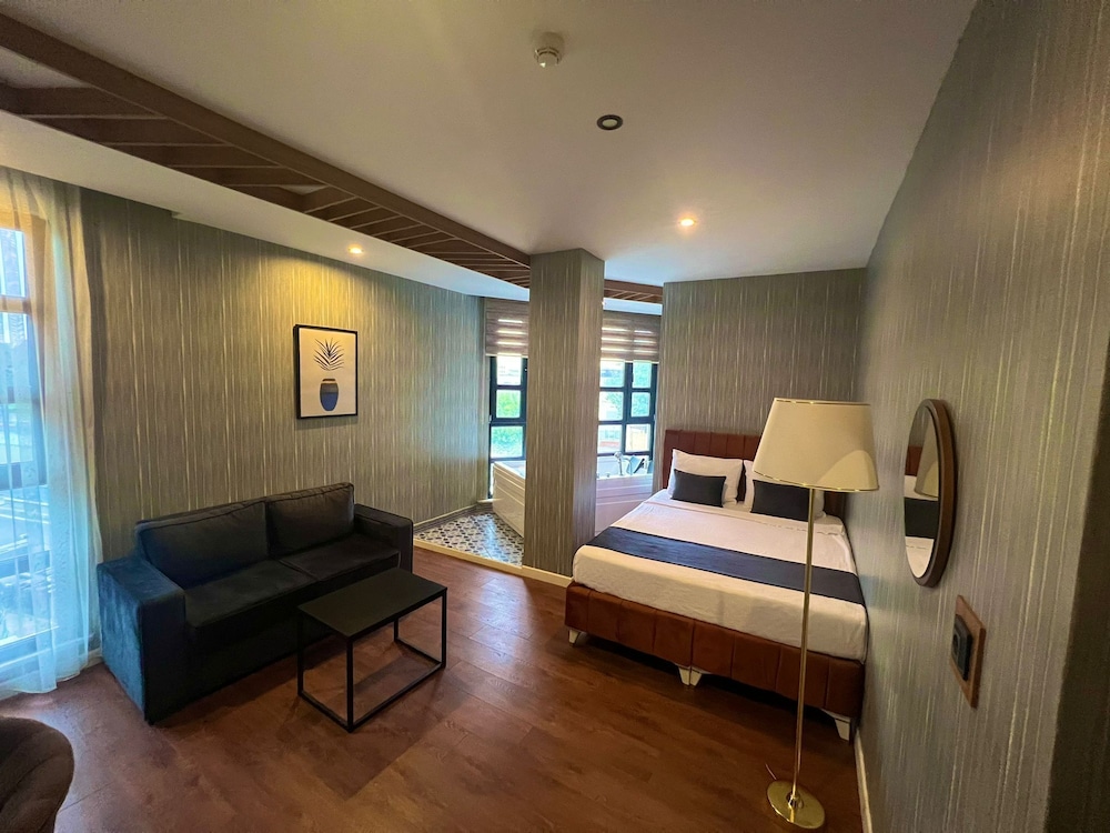 Beta Hotel 17