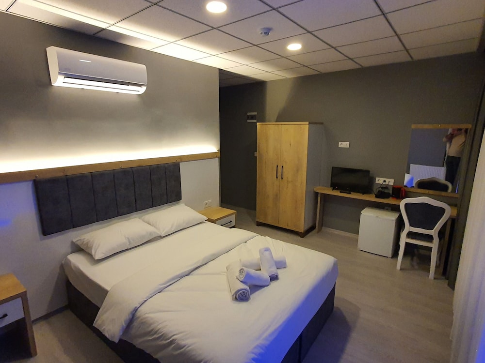 Öztürks Hotel 7