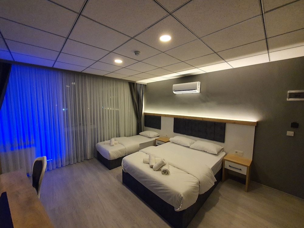 Öztürks Hotel 9
