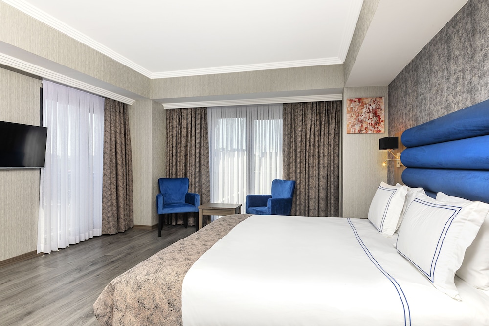 Demiray Hotel 12
