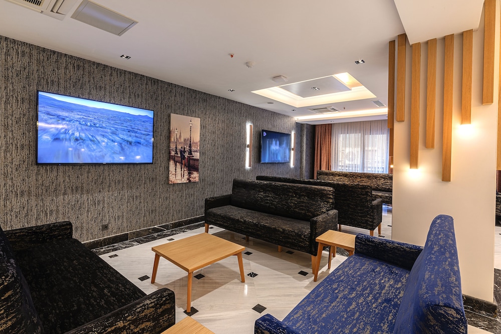 Demiray Hotel 9