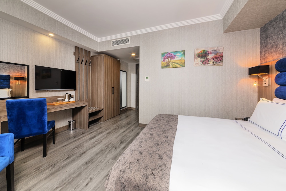 Demiray Hotel 13