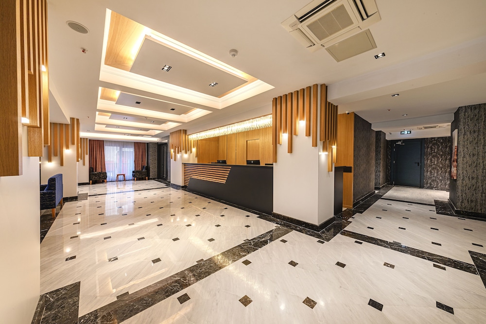Demiray Hotel 5