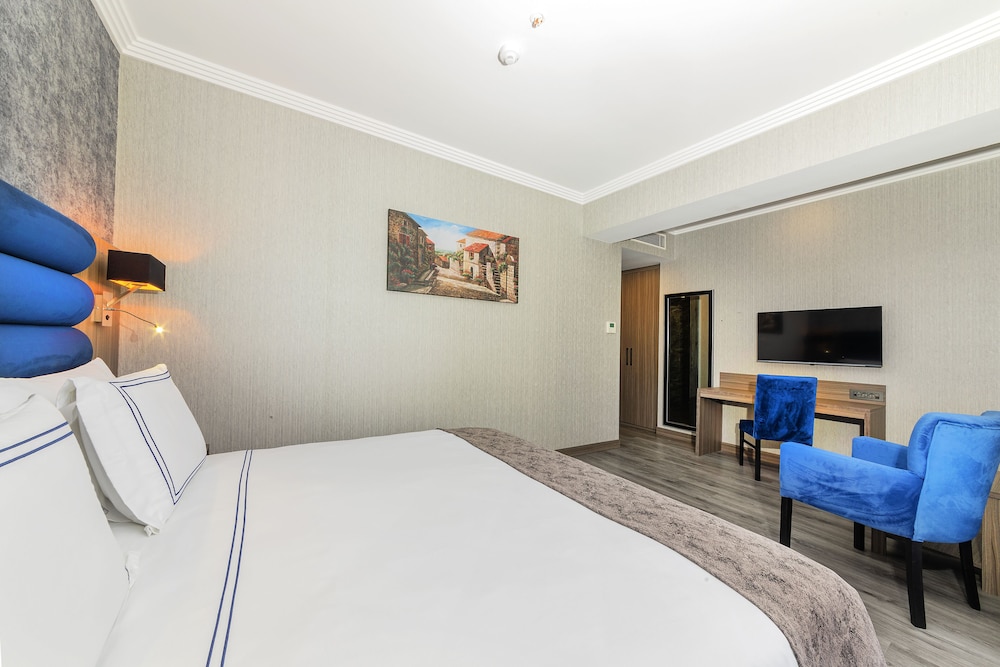 Demiray Hotel 10