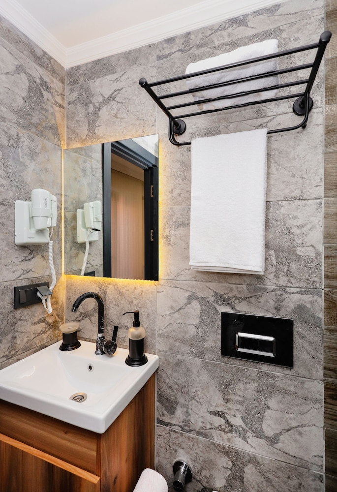 Galata Masterpiece Hotel 19