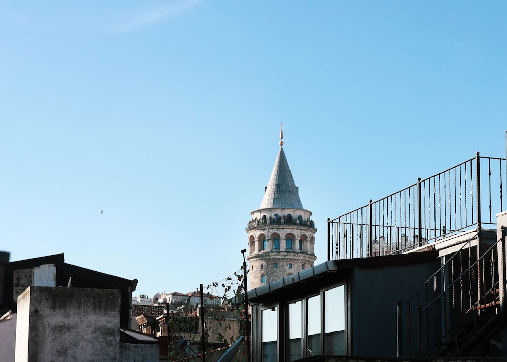 Galata Masterpiece Hotel 14