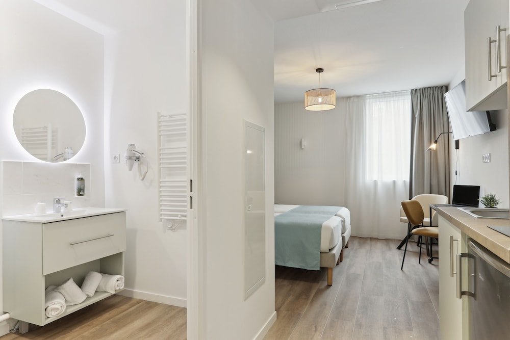 All Suites Appart Hotel Noisy Le Grand 19
