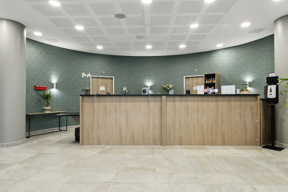 All Suites Appart Hotel Noisy Le Grand 2