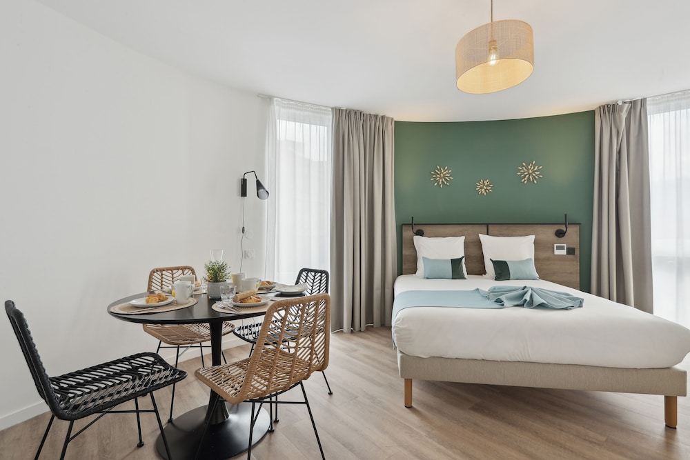 All Suites Appart Hotel Noisy Le Grand 7