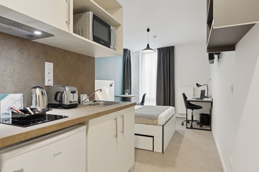 All Suites Appart Hotel Noisy Le Grand 6