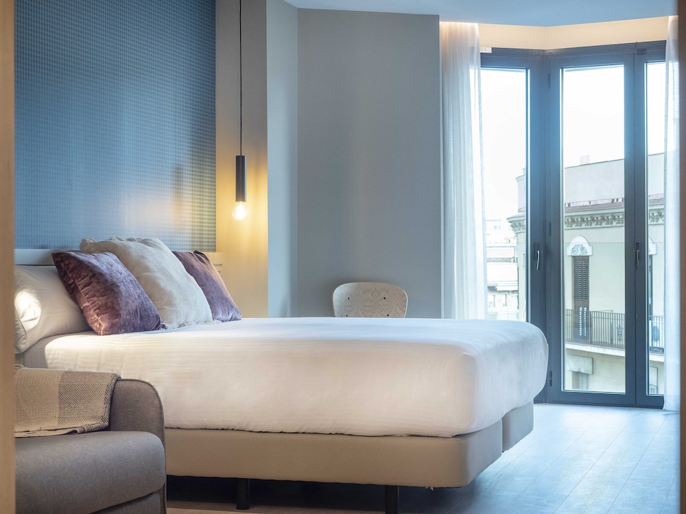 Arcelon Hotel 8