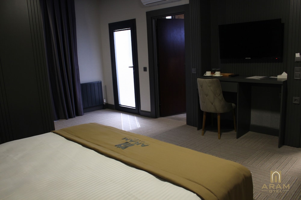 Aram Otel 9