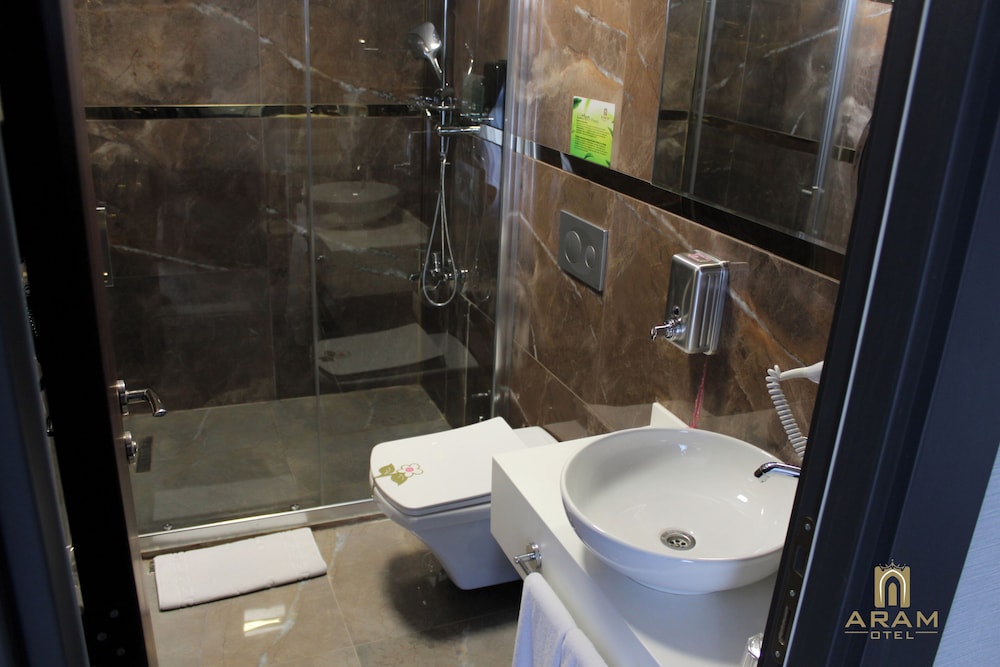 Aram Otel 19