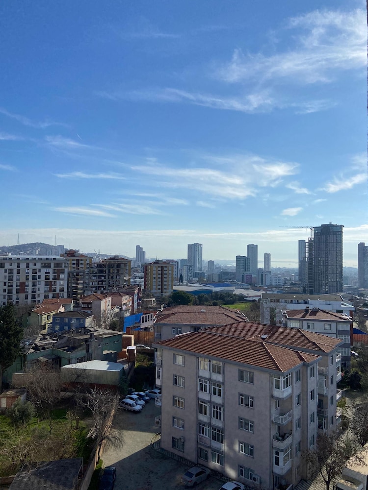 Aram Otel 16