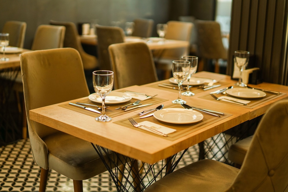 Aram Otel 20