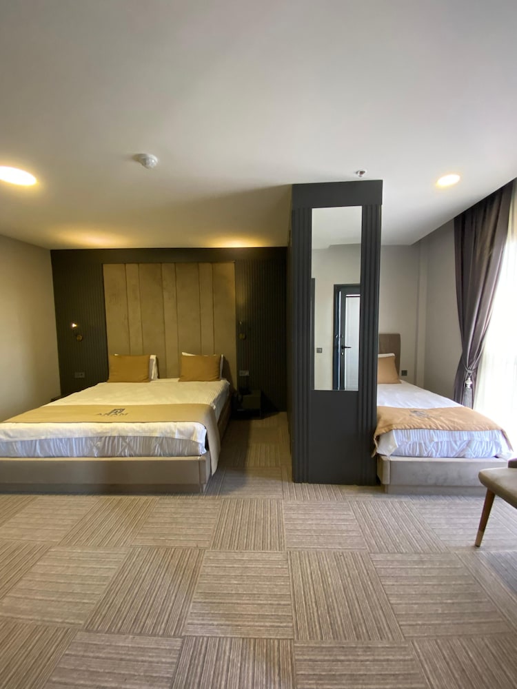 Aram Otel 15