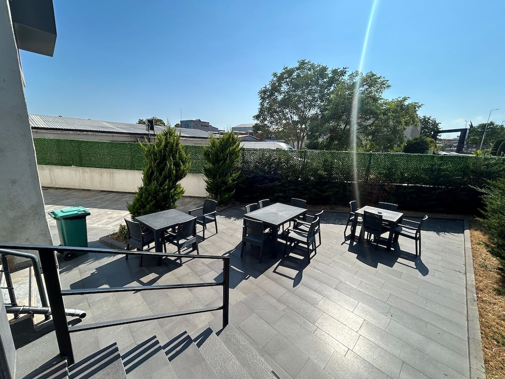 Aram Otel 24
