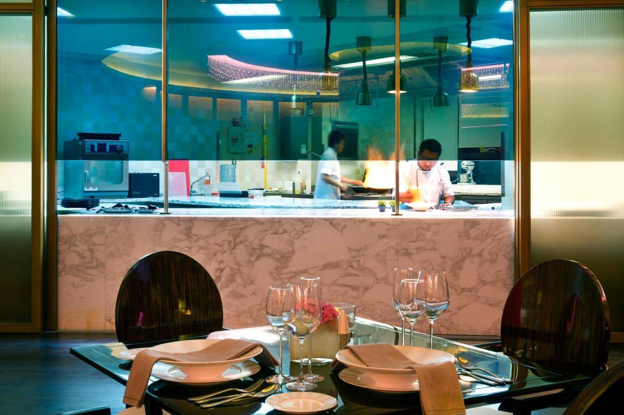 Bab Al Qasr Residence 14