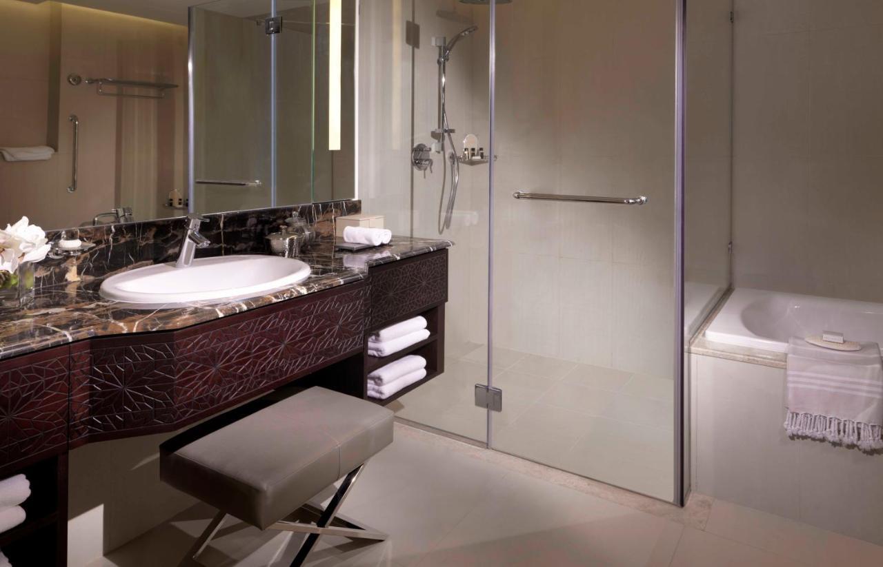Bab Al Qasr Residence 22