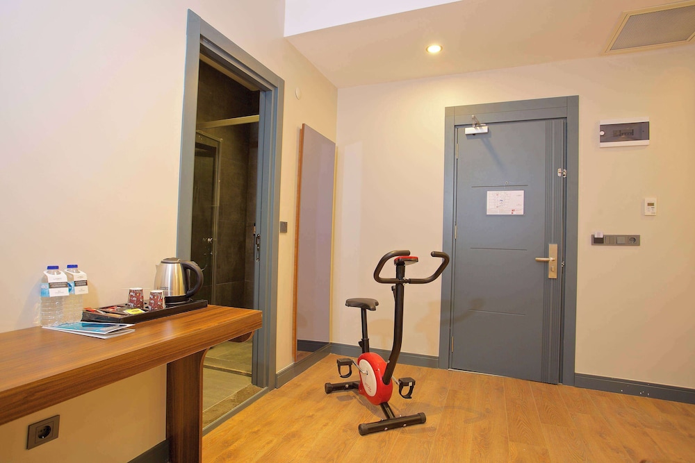 Days Inn by Wyndham Istanbul Arnavutkoy 14