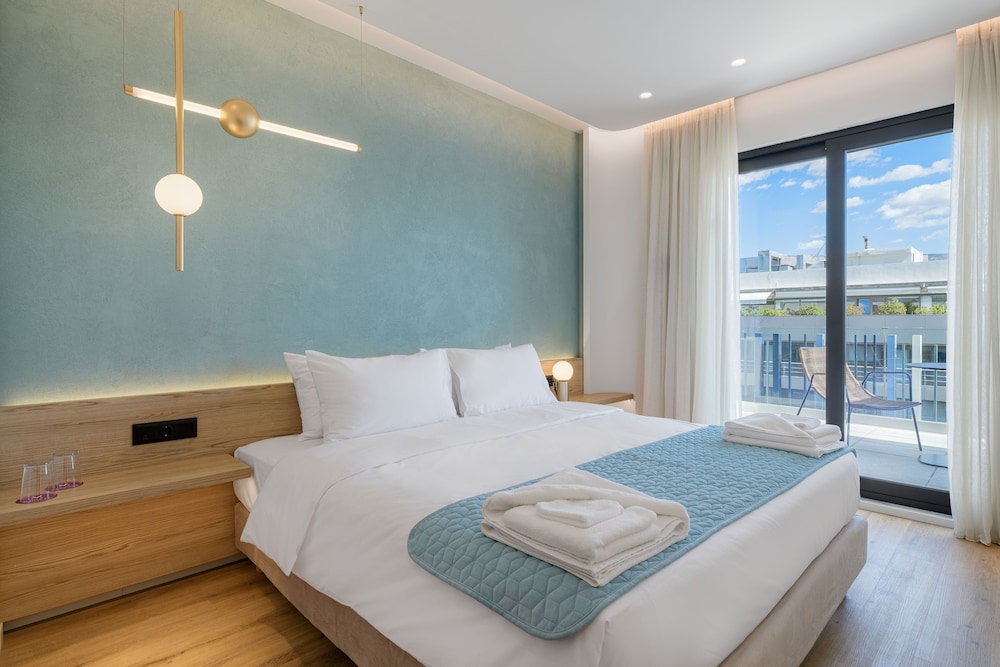 Acropolis Magenta Luxury Suites 16
