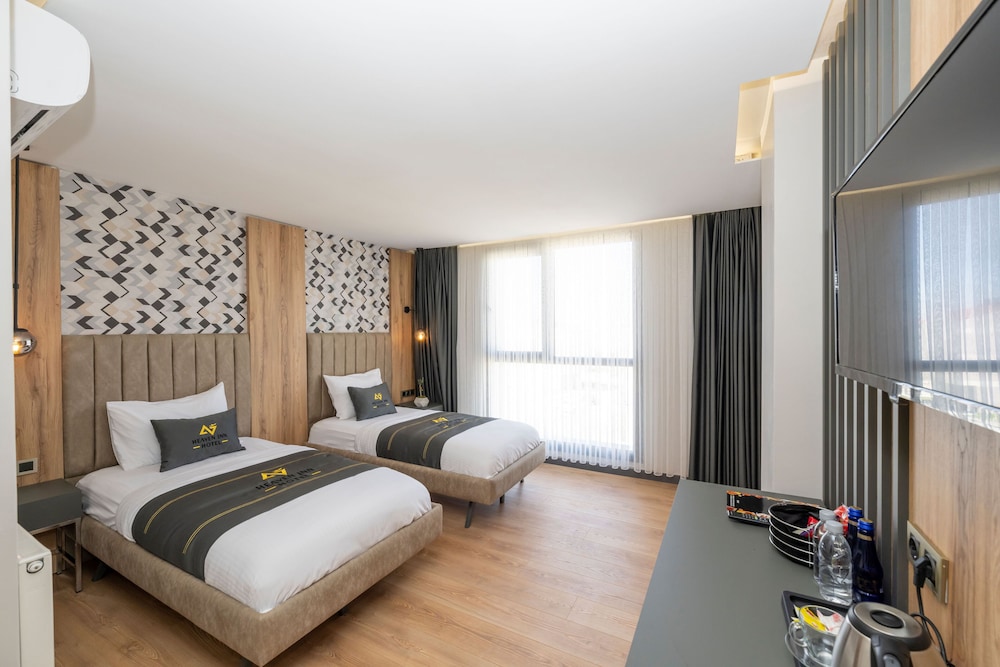 Heaven Inn Airport Hotel 17