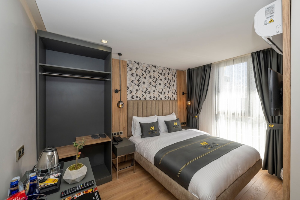 Heaven Inn Airport Hotel 19