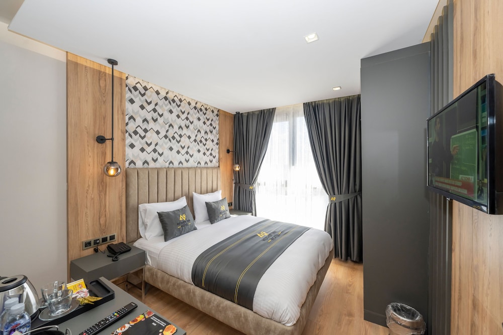 Heaven Inn Airport Hotel 13