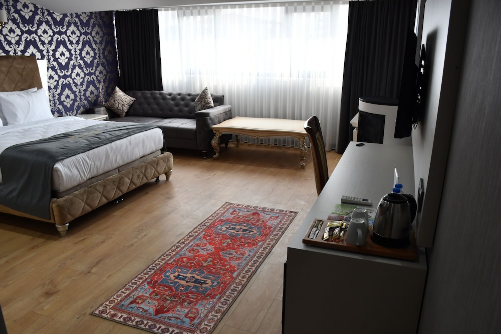 Hmz Luxury Hotel 18