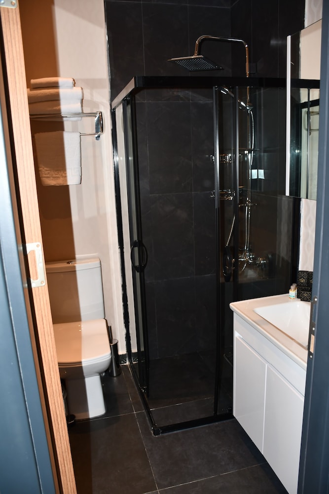 Hmz Luxury Hotel 13
