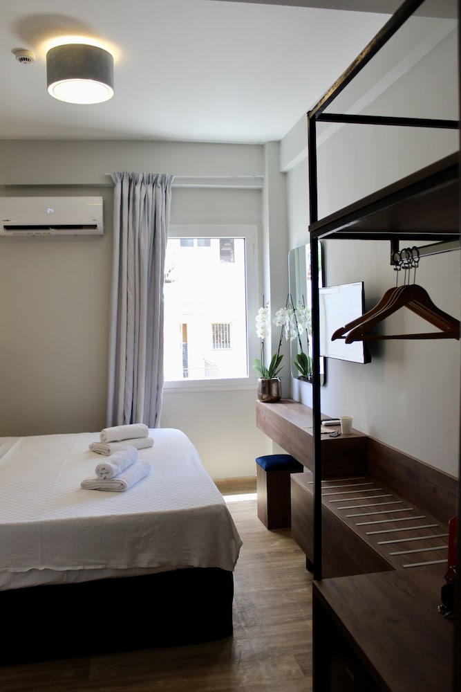 Falireon Hotel 4