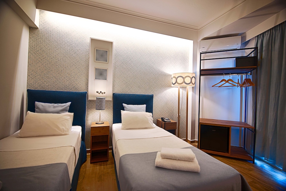 Falireon Hotel 7