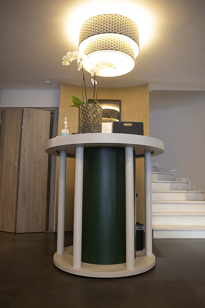 Falireon Hotel 2