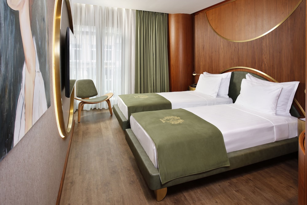 Kate Hotel Special Class 11