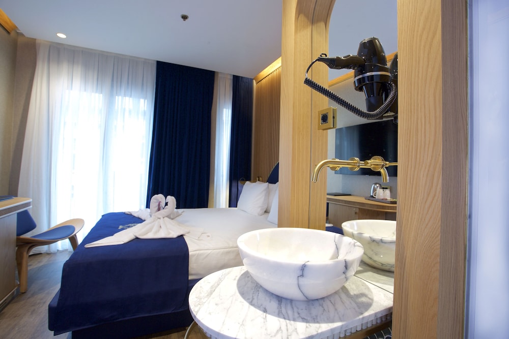 Kate Hotel Special Class 7