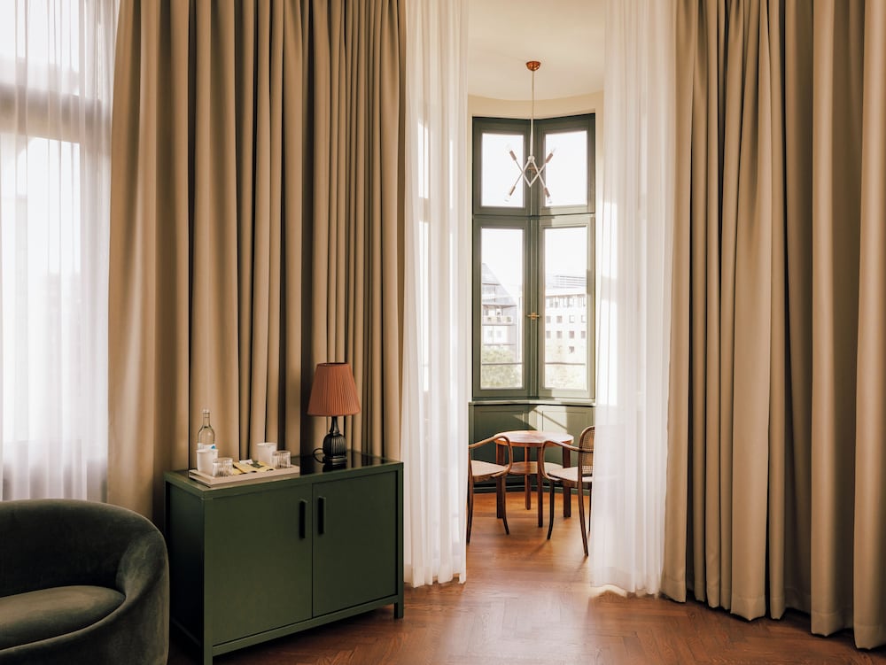 Boutique Hotel Château Royal 21