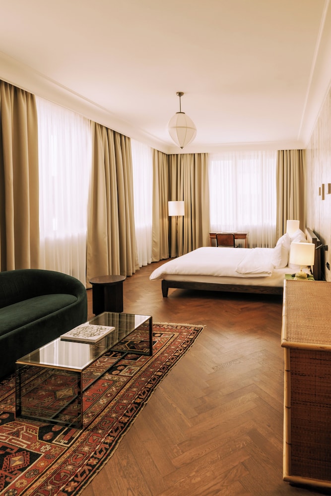 Boutique Hotel Château Royal 10