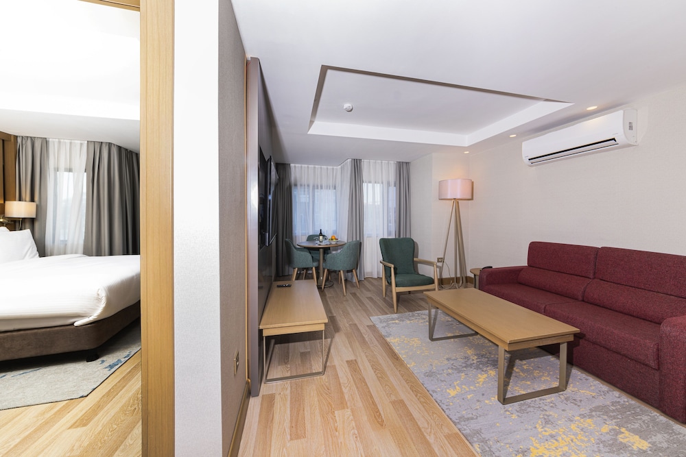 Csk The Halich Port Istanbul 22