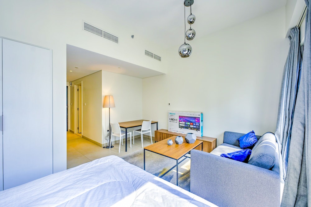 Expo Village Serviced Apartments 5