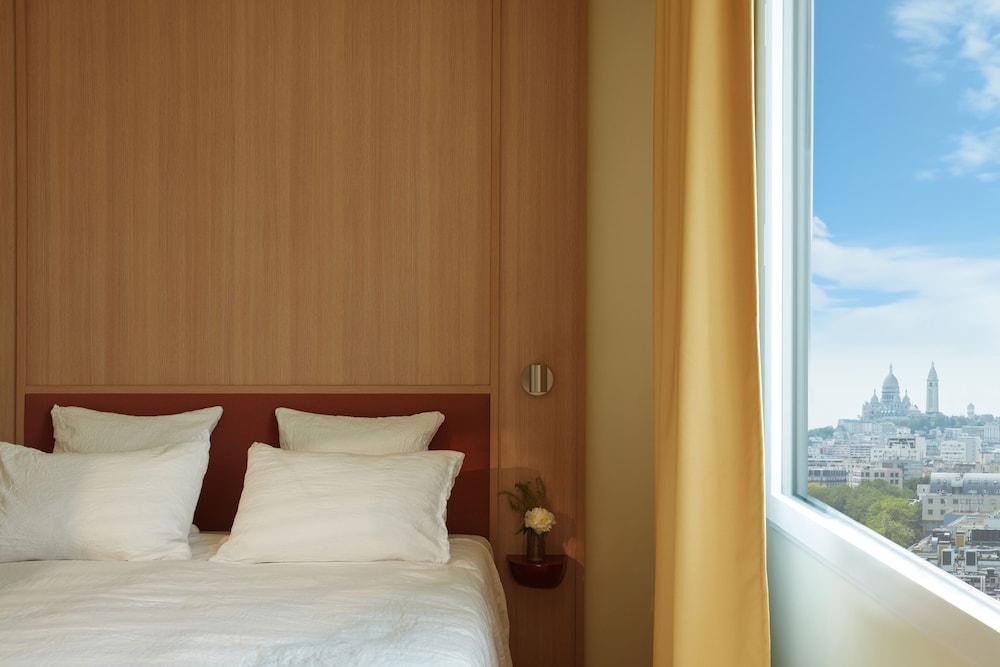 OKKO Hotels Paris Rosa Parks 13