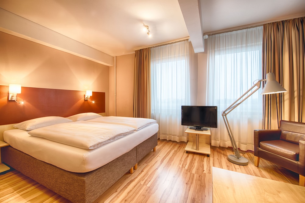 enjoy hotel Berlin City Messe 18