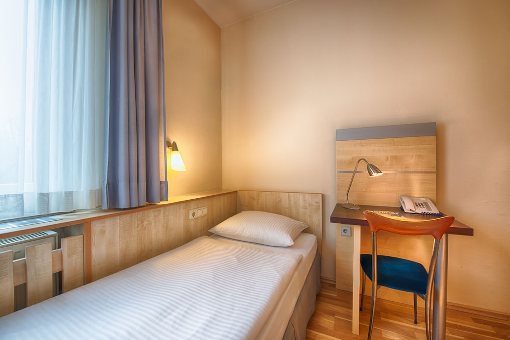 enjoy hotel Berlin City Messe 14