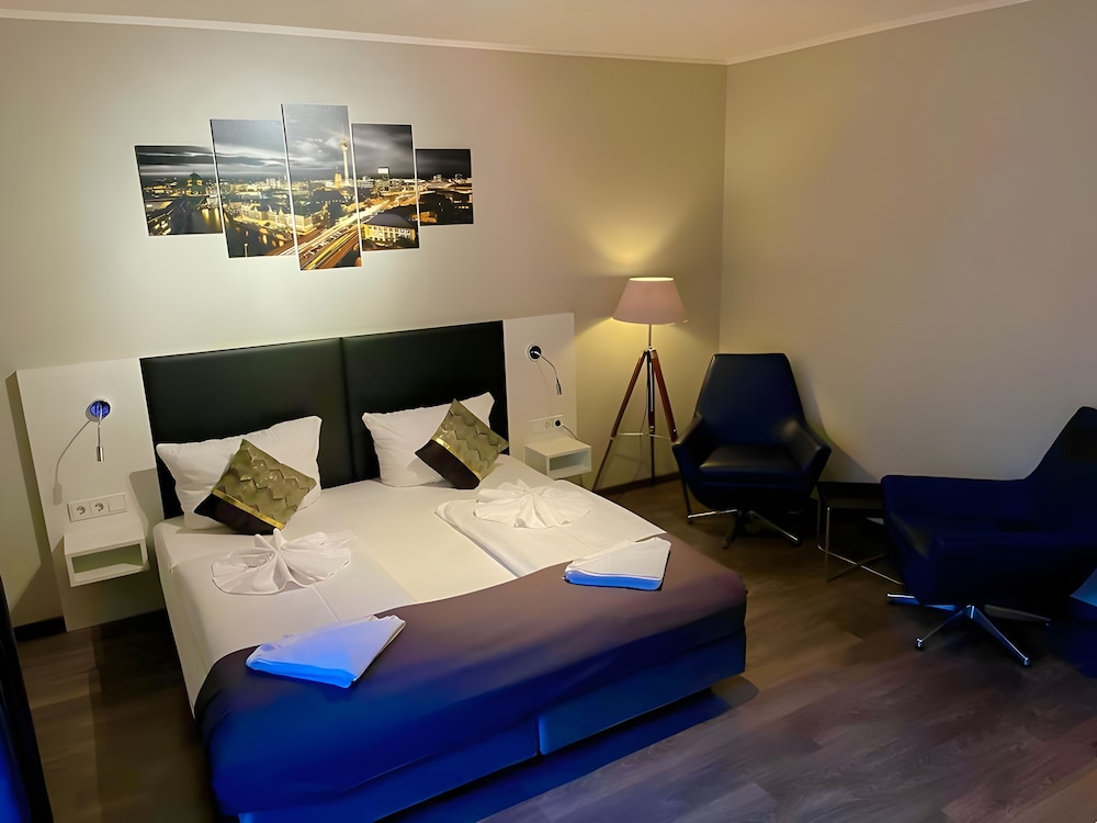 Alfa Hotel 5