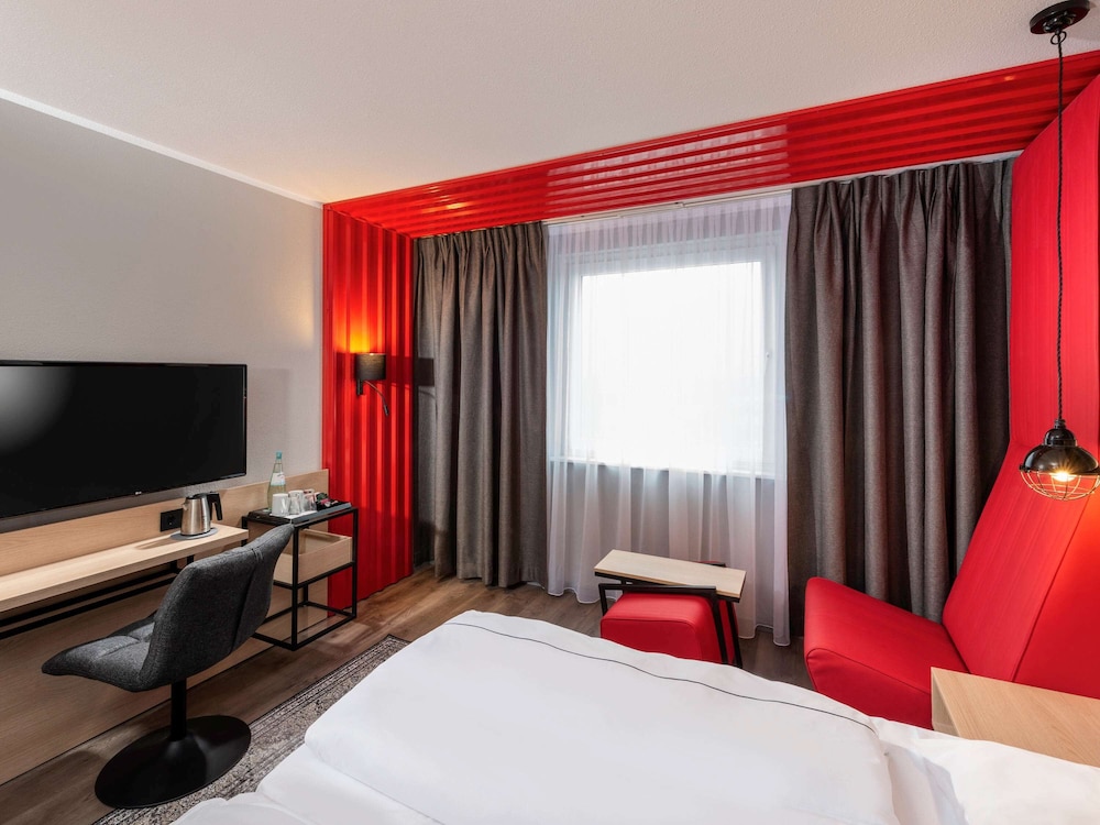 ibis Styles Berlin Treptow 6