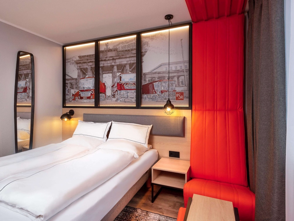 ibis Styles Berlin Treptow 9
