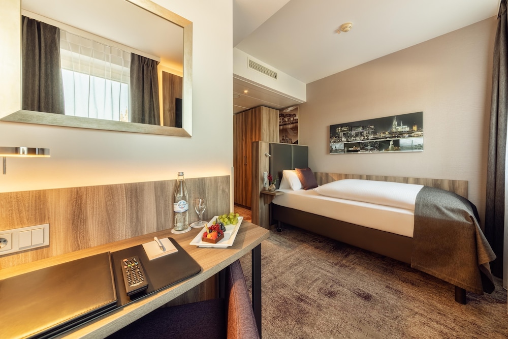 CityClass Hotel Europa am Dom 14